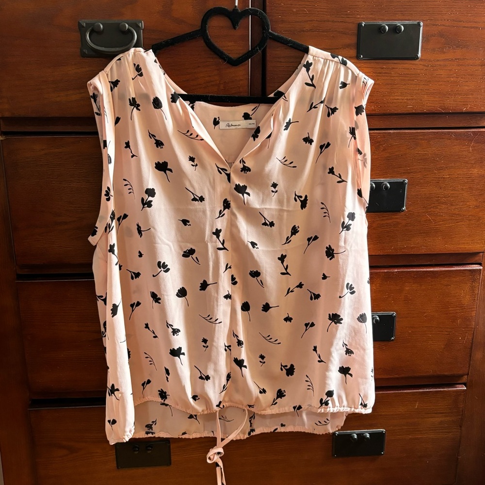 2/$15 Light Pink and Black Floral Sheer Elastic Waist Sleeveless Blouse Size XXL